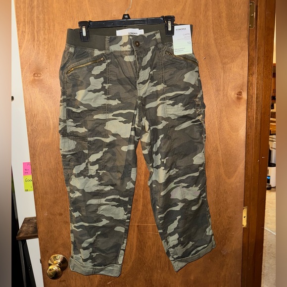 Sonoma Women's Green and Brown Camouflage Cargo Pants - Picture 1 of 3